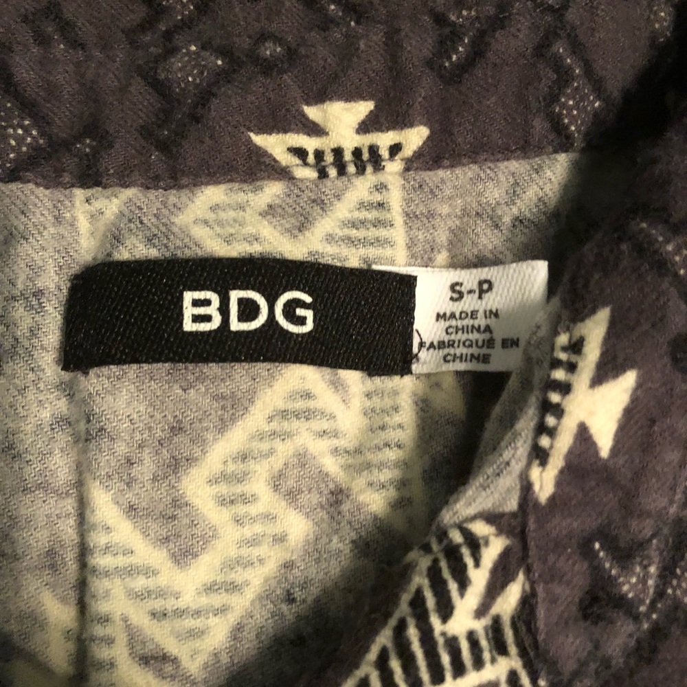 🌟BDG Button Top - Picture 6 of 7